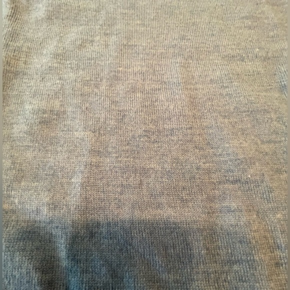 💙🩶NWOT Calvin Klein Light Blue/Gray Men’s V-Neck Sweater size XL.  SOFT - Picture 6 of 7